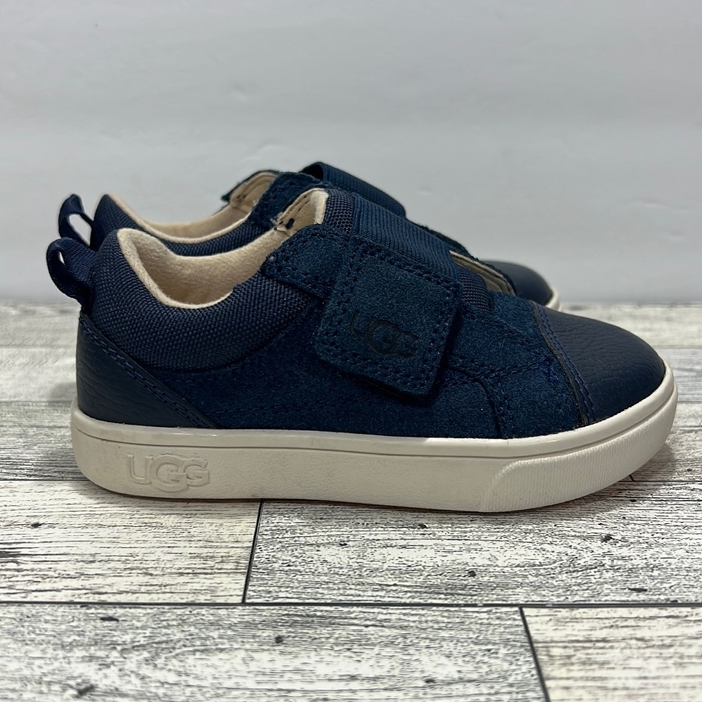 UGG Sneakers Navy Blue Leather Suede Kids Toddler Low Top Rennon Size 7